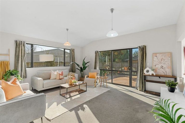 Photo of property in 90 Condell Avenue, Papanui, Christchurch, 8053