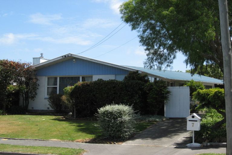 Photo of property in 7 Fenhall Street, Russley, Christchurch, 8042