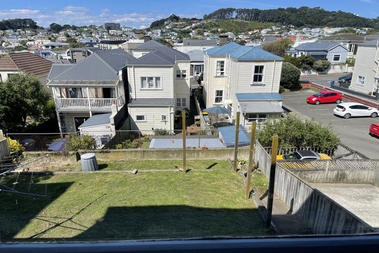 Photo of property in 8 Kenwyn Terrace, Newtown, Wellington, 6021