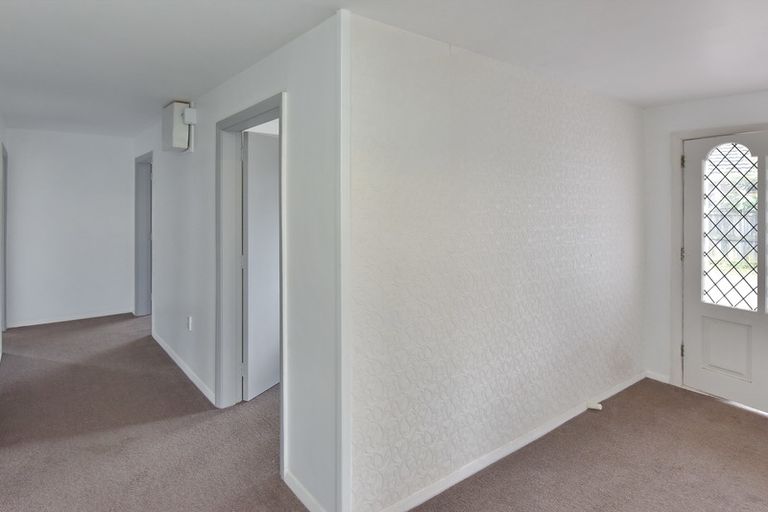 Photo of property in 33 Bournemouth Crescent, Aranui, Christchurch, 8061