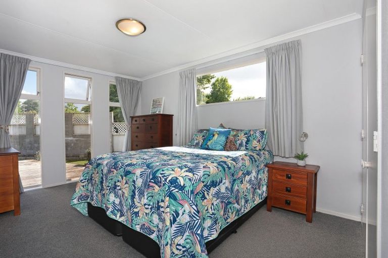 Photo of property in 8 Dalzien Place, Feilding, 4702