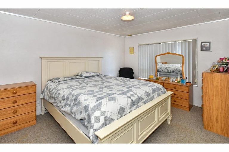 Photo of property in 1/11 Zurich Place, Weymouth, Auckland, 2103