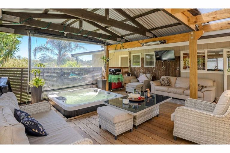 Photo of property in 29 Rangitane Loop Road, Kerikeri, 0294