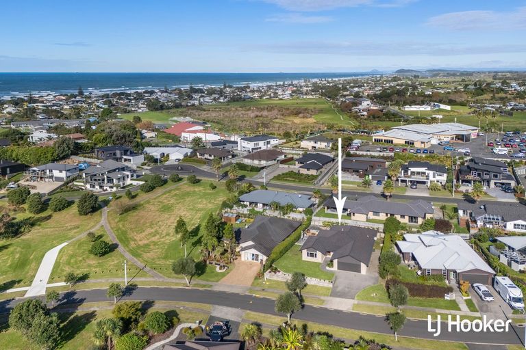 Photo of property in 29 Browns Drive, Waihi Beach, 3611