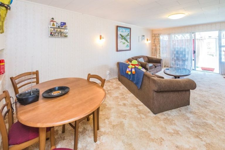 Photo of property in 2/11 Pitt Street, Whanganui, 4500