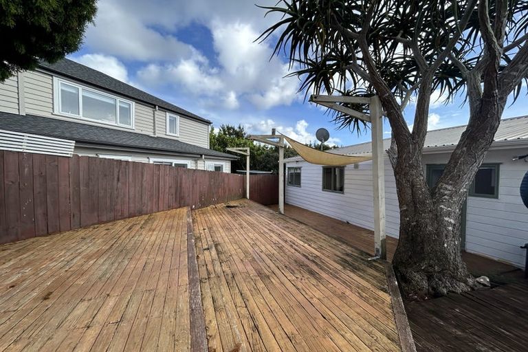 Photo of property in 2/101 Manuka Road, Bayview, Auckland, 0629