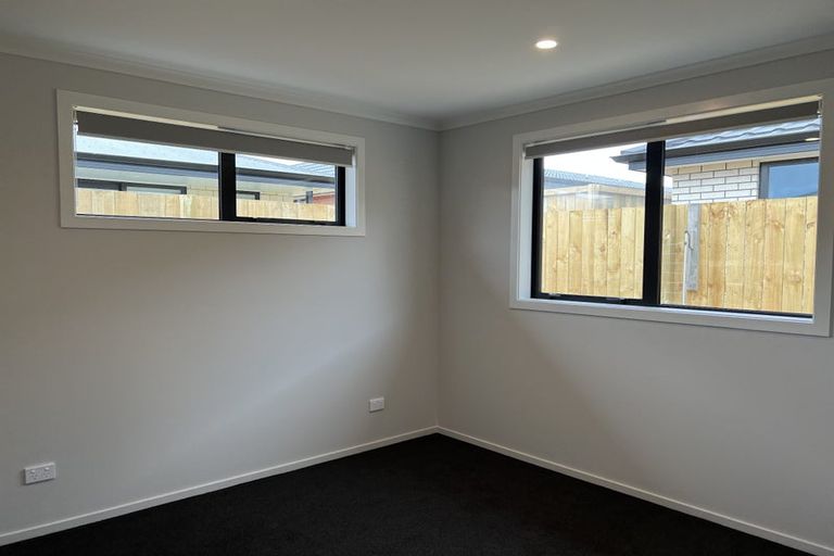 Photo of property in 58 Waruhia Crescent, Rototuna North, 3281