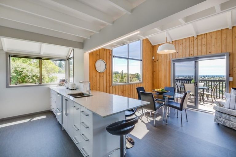 Photo of property in 26 Havelock Road, Hospital Hill, Napier, 4110