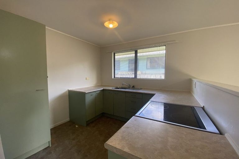 Photo of property in 33 Otanerua Road, Hatfields Beach, Orewa, 0931