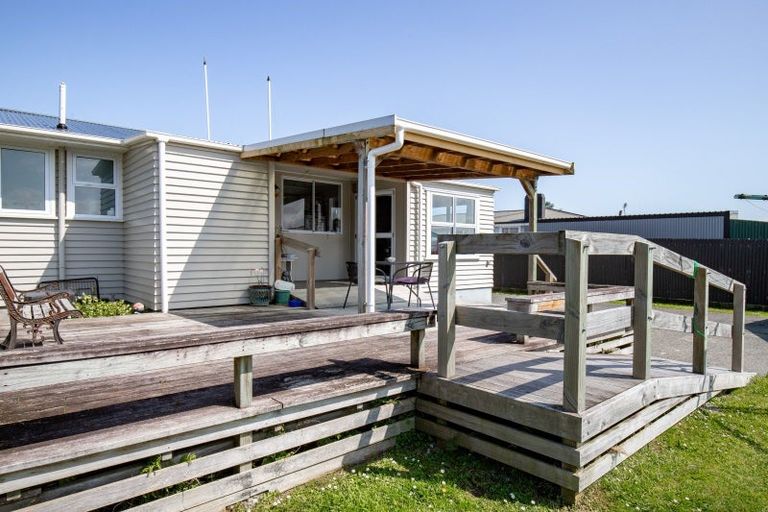 Photo of property in 100 Pipiroa Road, Ngatea, 3503