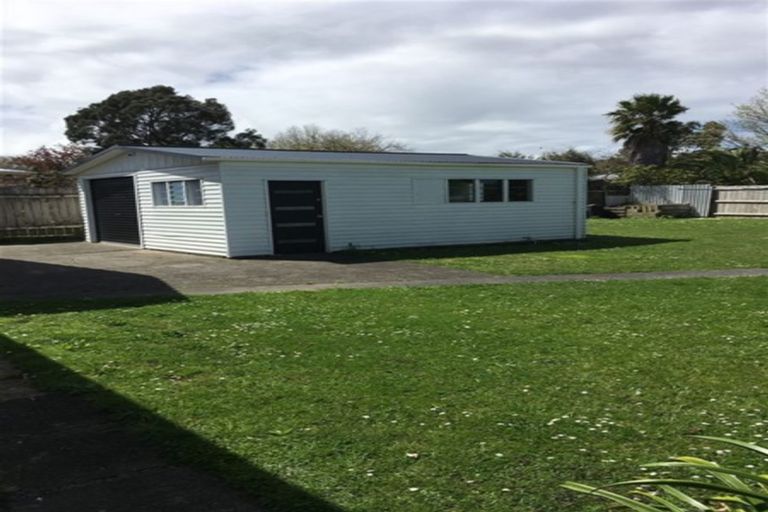 Photo of property in 8 Cargill Street, Papakura, 2110