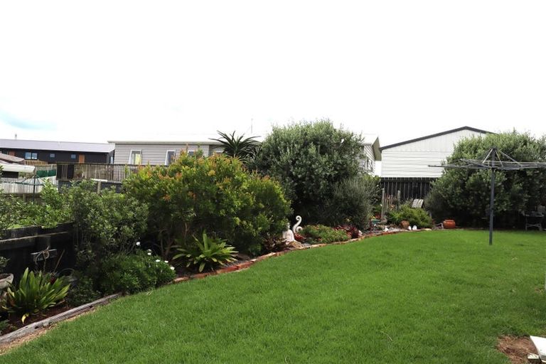 Photo of property in 1 Snapper Street, Baylys Beach, Dargaville, 0377