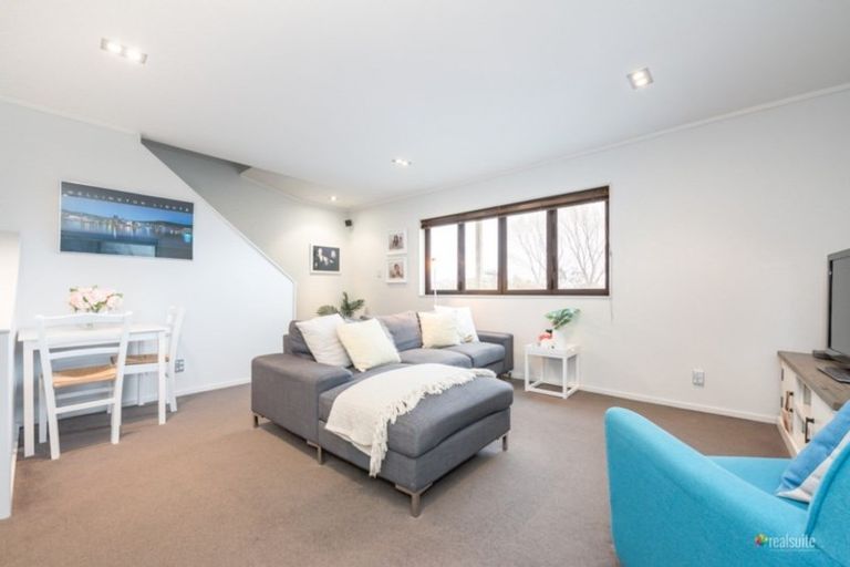 Photo of property in 1/37 Parnell Street, Fairfield, Lower Hutt, 5011