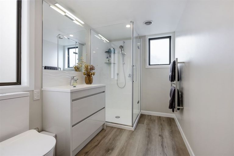 Photo of property in 100a Mellons Bay Road, Mellons Bay, Auckland, 2014