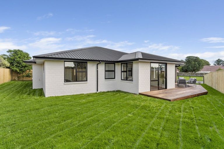 Photo of property in 3 Te Puke Te Ao Way, Otaki, 5512