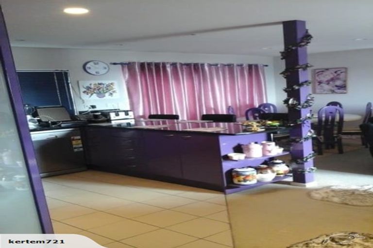 Photo of property in 2/491 Whangaparaoa Road, Stanmore Bay, Whangaparaoa, 0932