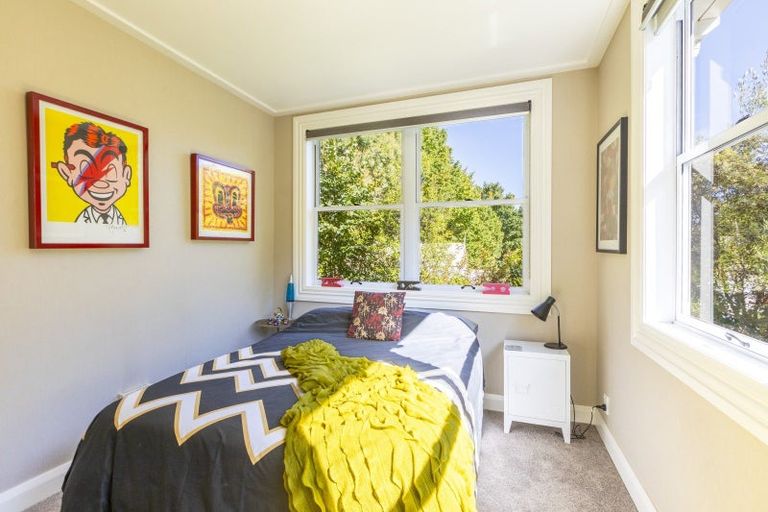 Photo of property in 27 Main Street, Hospital Hill, Napier, 4110