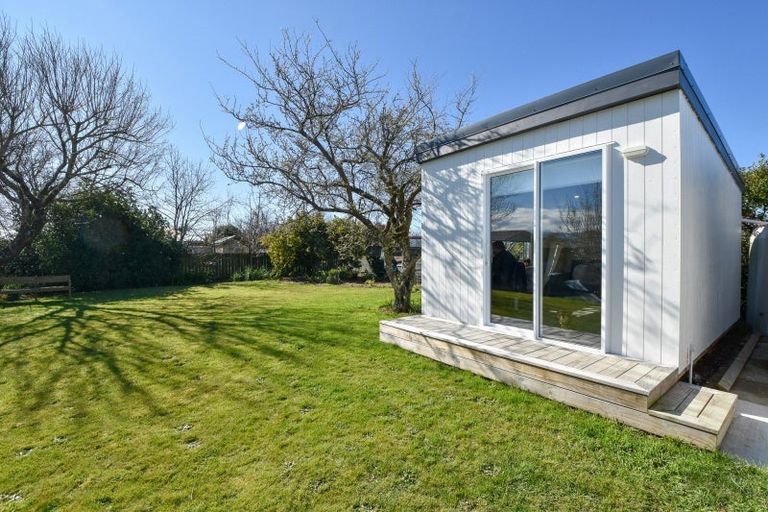 Photo of property in 28 Frederick Street, Carterton, 5713