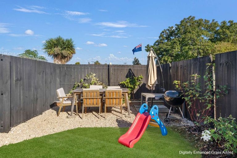 Photo of property in 11 Douglas Road, Amberley, 7410