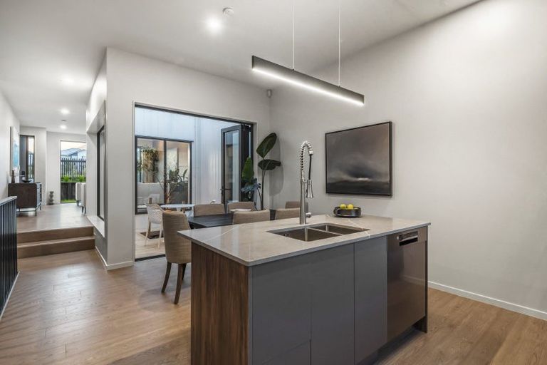 Photo of property in 53 Bearing Parade, Long Bay, Auckland, 0630