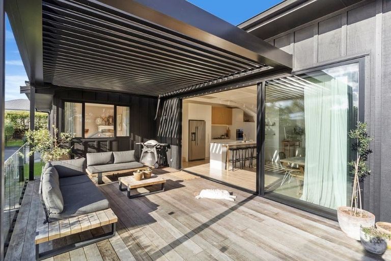 Photo of property in 1/7 Pine Road, Orewa, 0931