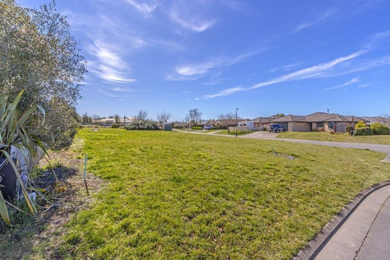 Photo of property in 2 Pollock Place, Rolleston, 7614