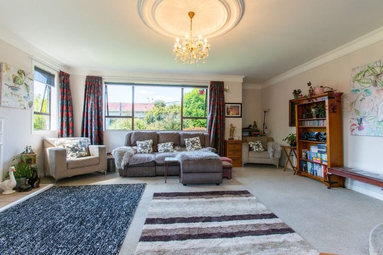 Photo of property in 12 Windsor Street, Dannevirke, 4930