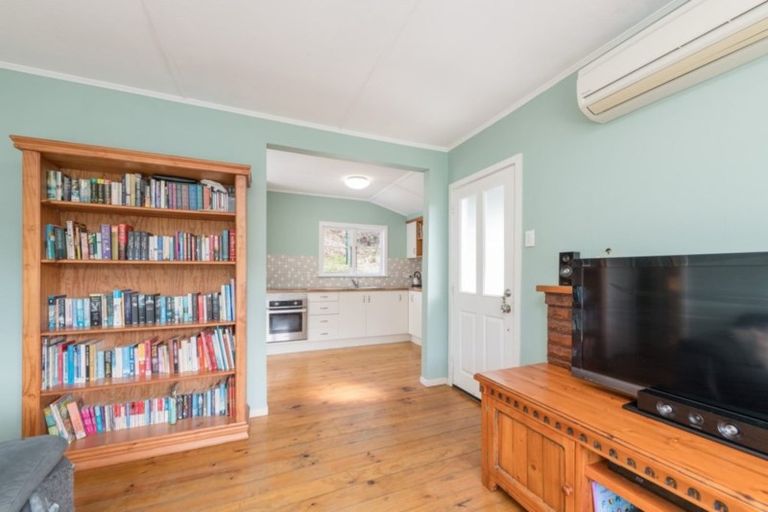 Photo of property in 20 Thompson Terrace, Toi Toi, Nelson, 7010