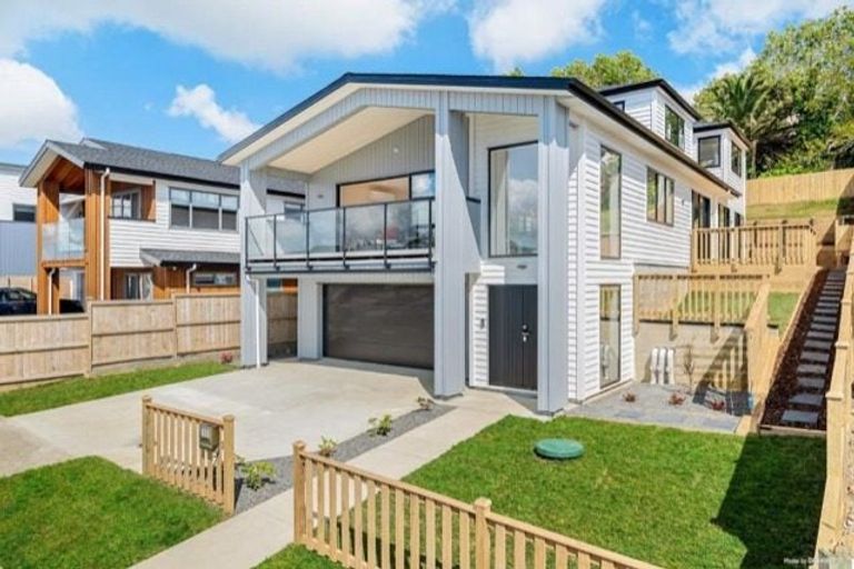 Photo of property in 13 Pacific Heights Road, Orewa, 0931