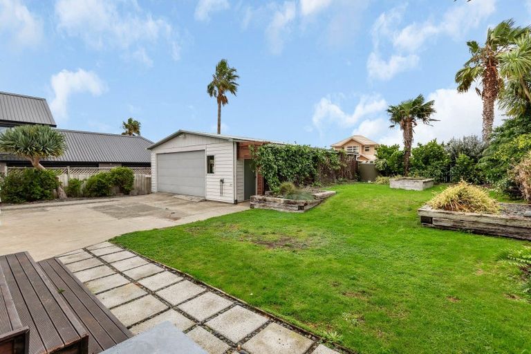 Photo of property in 237 One Tree Point Road, One Tree Point, 0118