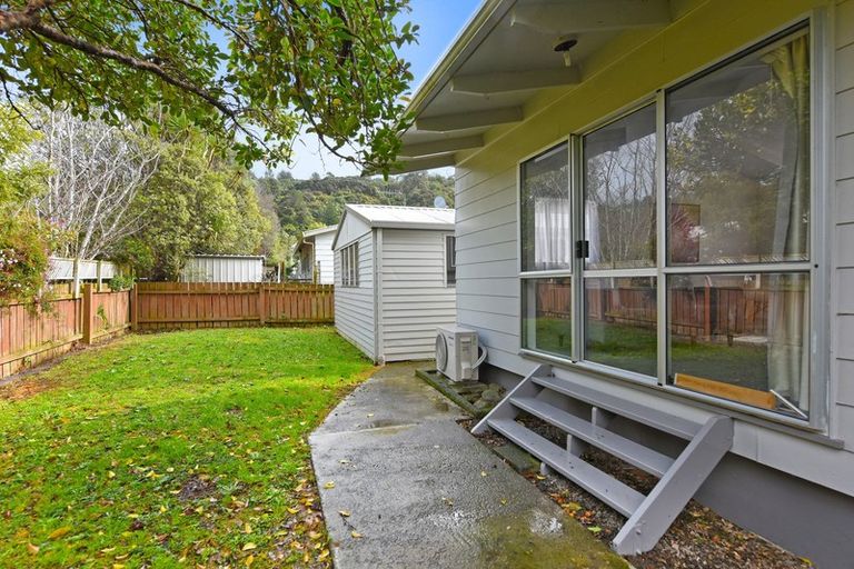 Photo of property in 153b George Street, Stokes Valley, Lower Hutt, 5019