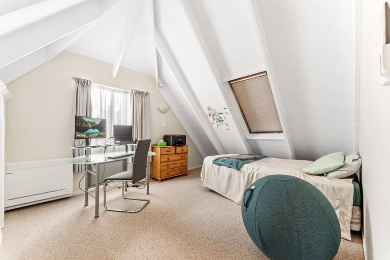 Photo of property in 30 Holiday Road, Stanmore Bay, Whangaparaoa, 0932