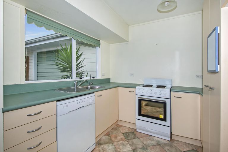 Photo of property in 13a Alamein Avenue, Onerahi, Whangarei, 0110