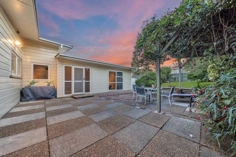 Photo of property in 54 Helvetia Road, Pukekohe, 2120