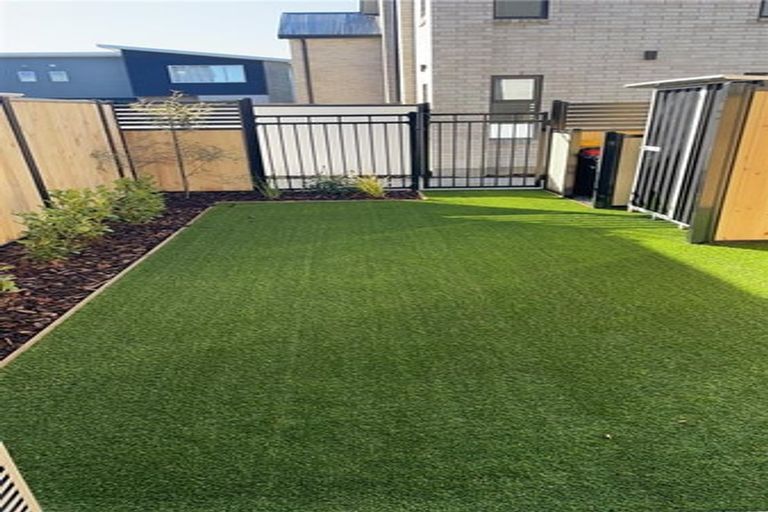 Photo of property in 1/8a Taramea Place, Addington, Christchurch, 8024