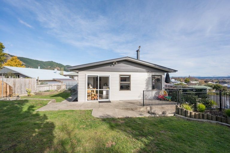 Photo of property in 4 Avon Place, Richmond, 7020