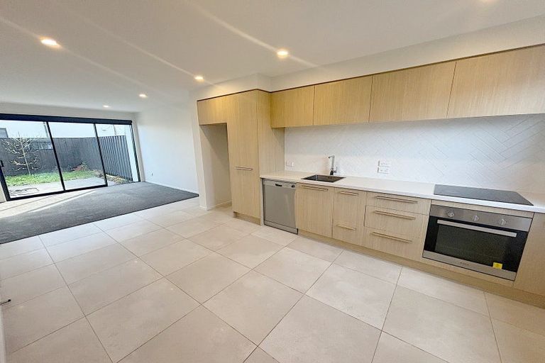 Photo of property in 116b Blenheim Road, Riccarton, Christchurch, 8041