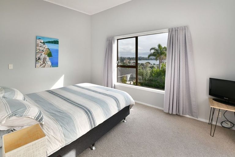 Photo of property in 956 Whangaparaoa Road, Manly, Whangaparaoa, 0930