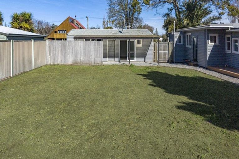 Photo of property in 29 Stalkers Road, Woodend Beach, Woodend, 7691