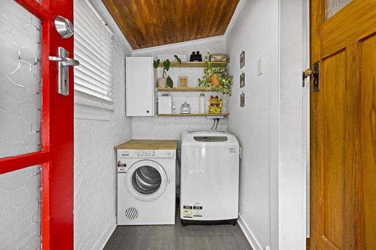 Photo of property in 55 South Road, Blagdon, New Plymouth, 4310