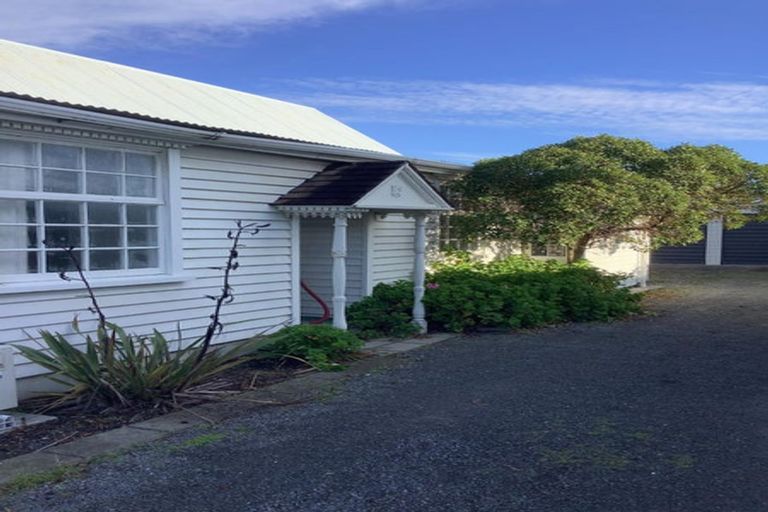 Photo of property in 261 Marine Parade, New Brighton, Christchurch, 8061