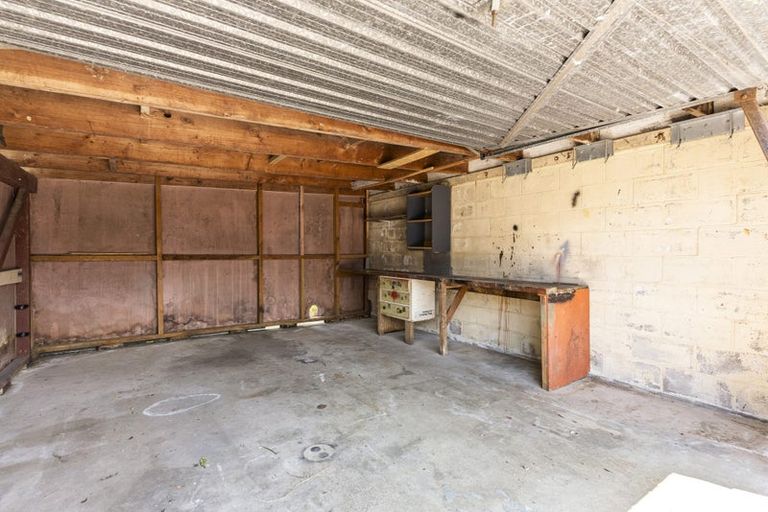 Photo of property in 1/15 Rotoiti Avenue, Pakuranga Heights, Auckland, 2010