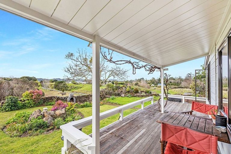 Photo of property in 70 Edmonds Road, Kerikeri, 0293