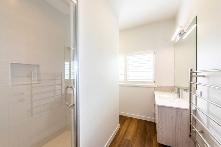 Photo of property in 284 Cambridge Road, Bethlehem, Tauranga, 3110