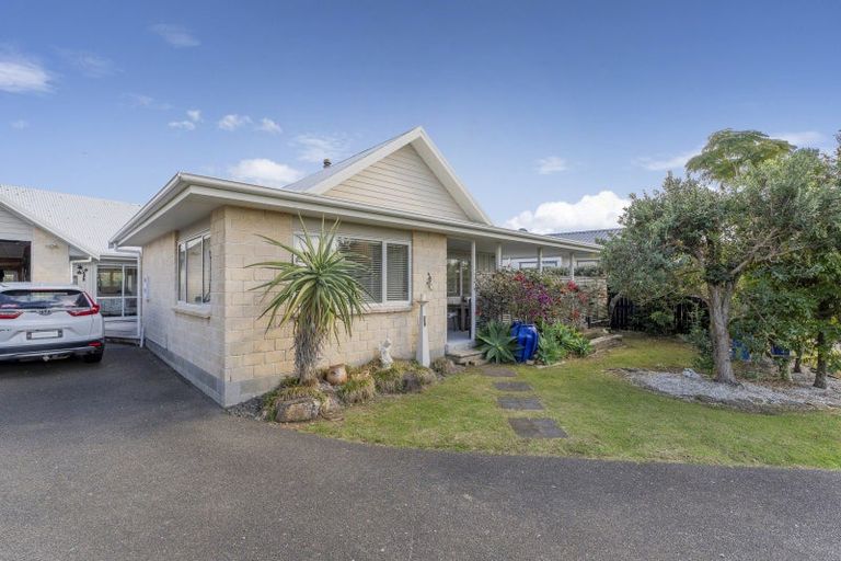 Photo of property in 19 Carina Way, Whitianga, 3510