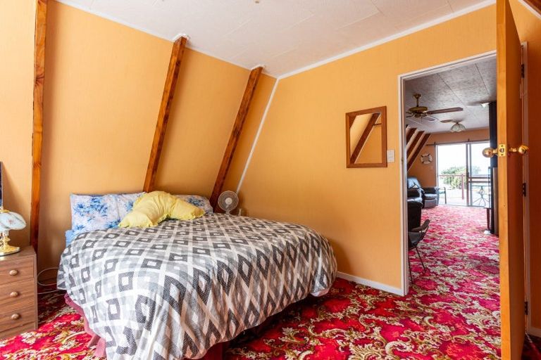 Photo of property in 70 Akitio Esplanade, Akitio, Pongaroa, 4991