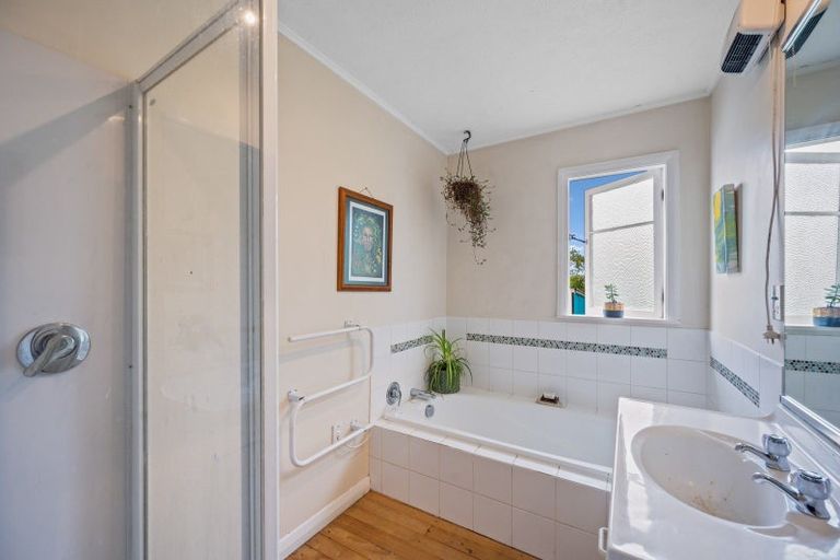 Photo of property in 2925 Taihape Road, Otamauri, Hastings, 4179