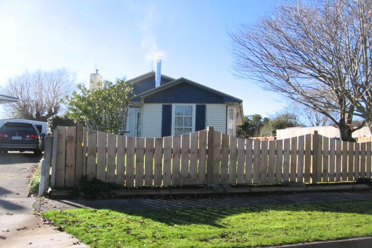 Property details for 31 Catlins Crescent, Milson, Palmerston North, 4414