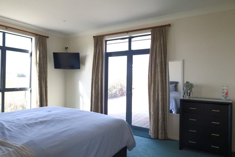 Photo of property in 290 Old Port Road, Warepa, Balclutha, 9273