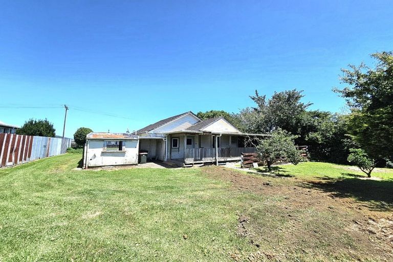 Photo of property in 8 Hutchins Street, Waitara, 4320